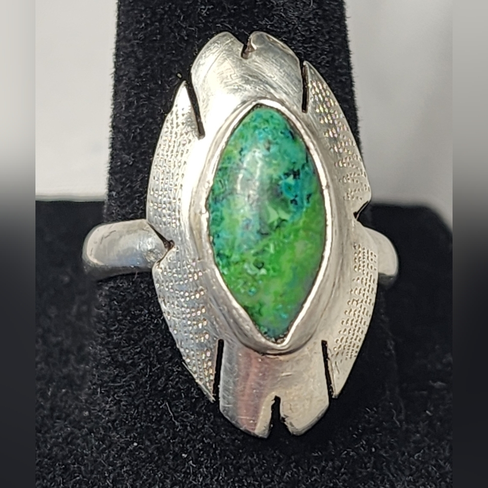 VTG Taxco Mexico Eagle 3, Sterling Silver Ring W/ green turquoise stone Sz 7 3/4